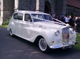 Classic 1966 Austin for weddings in Rochester